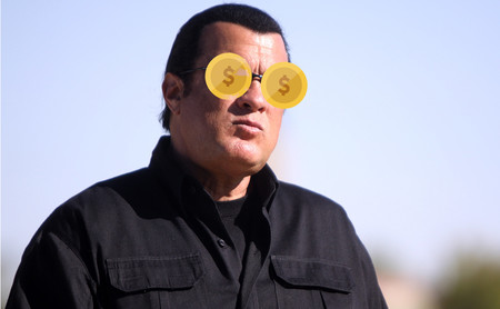 314.000 dólares de multa a Steven Seagal tras promocionar una criptomoneda sin revelar que le habían pagado por ello