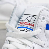 Estas zapatillas Adidas son un clásico que vuelven para ser tus favoritas: van con todo, son tendencia y están rebajadísimas