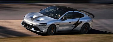 "Parece loucura, mas é verdade": a Apple queria tirar vantagem da mão de obra barata da China, mas não percebeu que isso a estava ajudando a dominar o mundo 