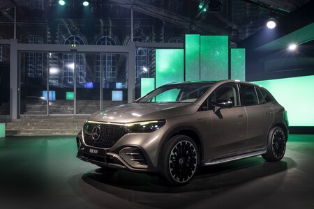 Mercedes EQE SUV 2023 Prueba Contacto 18