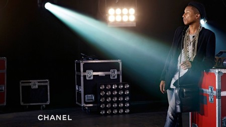 Pharrell Williams se convierte en el primer hombre en protagonizar la campaña de bolsos de Chanel