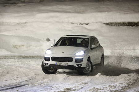 Prueba Porsche Cayenne Diesel hielo