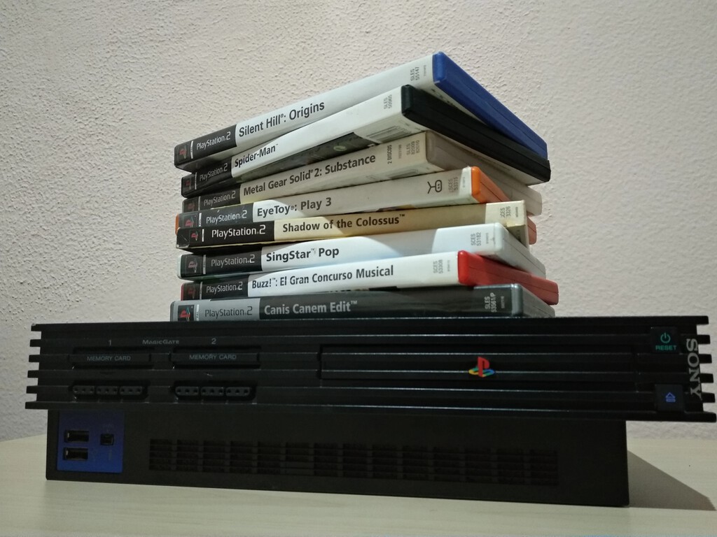 Hideo Kojima siempre ha sido único, incluso para las cajas de sus juegos en PS2 