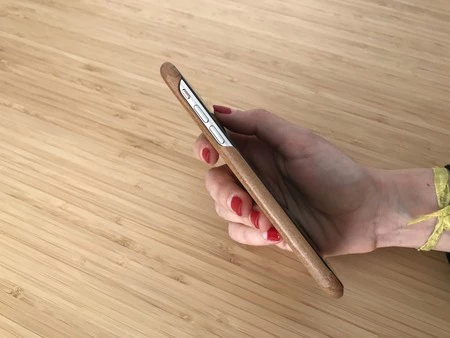 サイドウッドiPhoneケース