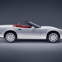 El Corvette que se fue el hoyo ¡quedó como nuevo!