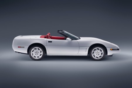 El Corvette que se fue el hoyo ¡quedó como nuevo!