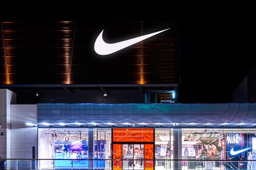 Nike comienza sus rebajas con hasta el 50% de descuento en zapatillas Air Max, chaquetas, pantalones y más en su outlet