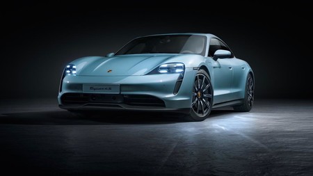Porsche Taycan 4S, el escalón de entrada al mundo de los deportivos eléctricos