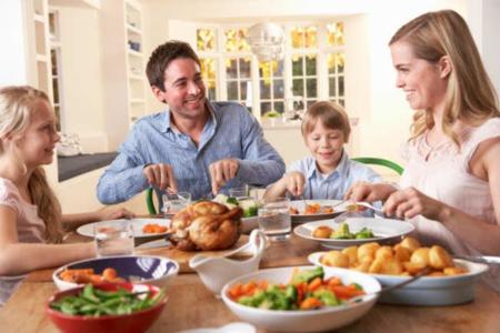 Ejemplo de cena saludable para compensar las comilonas de Navidad