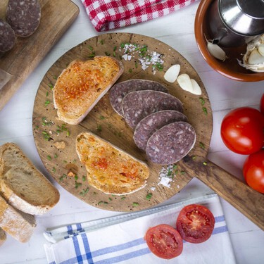 Soy un friki de los productos del cerdo y, para mí, los mejores embutidos catalanes son los que menos carne llevan 