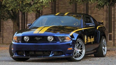 Ford "Blue Angels" Mustang, celebrando 100 años de la aviación naval estadounidense