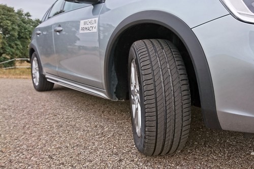 Probamos los Michelin Primacy 4, los neumáticos premium para coche más longevos del mercado