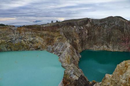 Kelimutu, el volcán con tres lagos que cambian de color. La maravillosa isla de Flores. Indonesia (II)