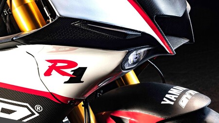 Yamaha R1 Circuito 1 2024