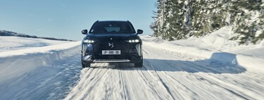 Probamos el DS 7 E-TENSE 4X4: un SUV híbrido enchufable bien equipado que me ha encantado para viajar, aunque no es el más barato