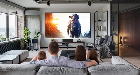 Siete razones para optar por uno de tiro corto si estás pensando en comprar un proyector