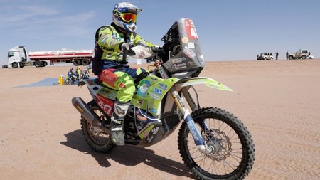 El piloto de motos holandés Edwin Straver está en estado crítico tras una caída en la penúltima etapa del Dakar