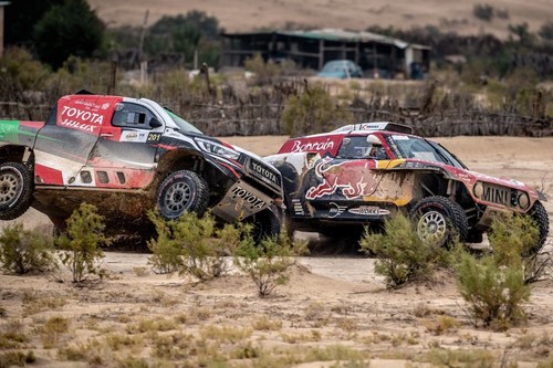 MINI afronta su ataque al sultán Nasser Al-Attiyah en el Dakar de Fernando Alonso