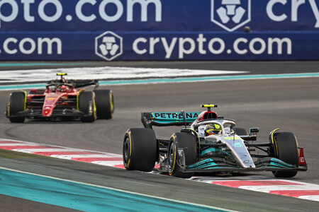 Hamilton Yas Marina F1 2022