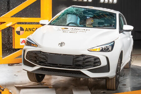 Mg 3 Prueba De Choque Seguridad 2