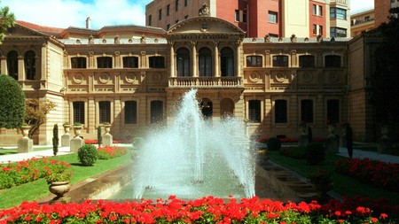 Palacio De Navarra Pamplona Jardines 1024x575