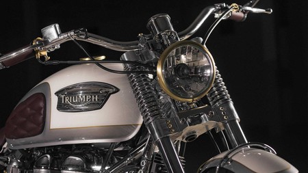 Custom Triumph Bonneville Front 2