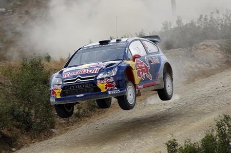 Kimi Raikkonen se siente bien en los rallyes