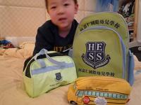 ¡No los cargues demasiado! Prevén el mal uso de las mochilas