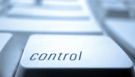 La importancia de los gigantes de la red en la aprobación de leyes: las diferencias entre España y Estados Unidos