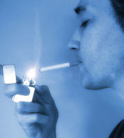 Los padres fumadores también afectan al feto