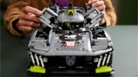 Lego R Technic Tm Peugeot 9x8 24h Le Mans Hybrid Hypercar 4