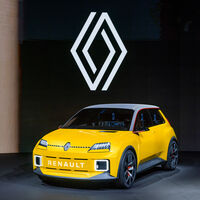 Renault se deshace de su trozo de pastel en Daimler para capear la crisis, pero mantiene los lazos con los alemanes