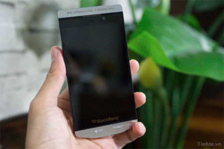 Nuevos indicios de la Blackberry 'Porsche' con BB10
