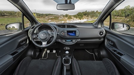 Toyota Yaris Grmn 6