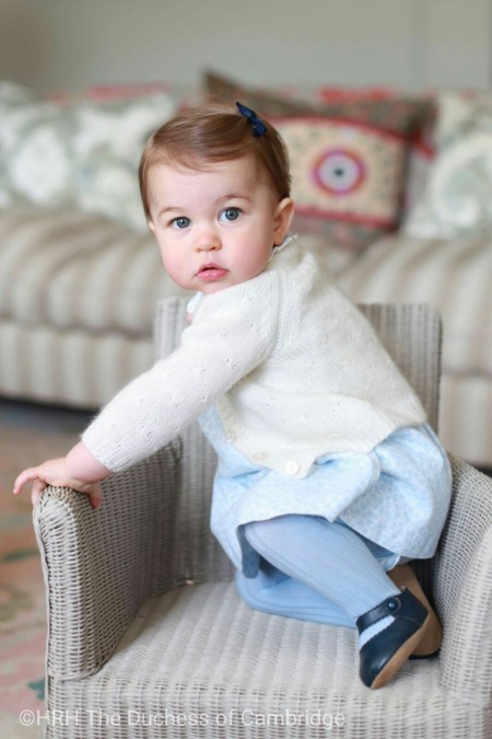 Nunca "copiar" el look de Carlota de Cambridge fue tan fácil