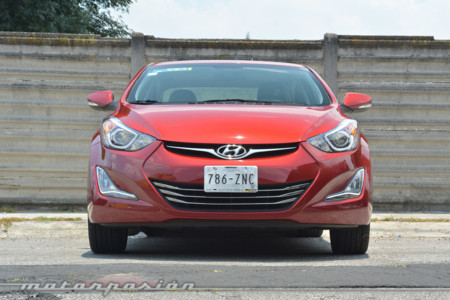 Hyundai Elantra Limited Mexico 13