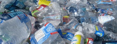 Antes de tirar las garrafas de jabón lavaplatos, mira estas dos ideas para reutilizarlas y convertirlas en objetos prácticos 