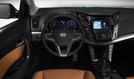 Hyundai I40 2015 Interior 03