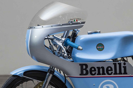 Benelli 250 Replica 2