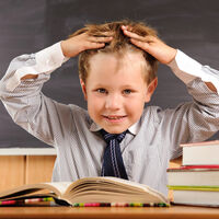 Solo el 32% de los niños españoles de familias con estudios básicos va a la universidad: el nivel educativo de los padres importa