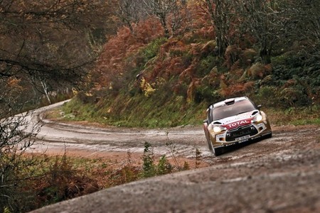 Rally de Gales 2013: Robert Kubica vuelca y redondea la debacle de Citroën