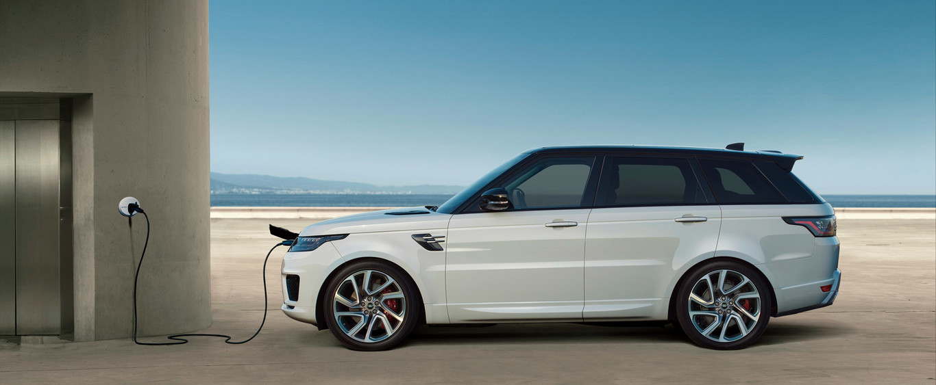 Range Rover Sport P400e: primer híbrido enchufable de la marca, con 404 CV y 51 km de autonomía eléctrica