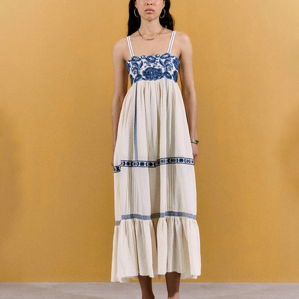 Sfera - Vestido tirantes bordado.