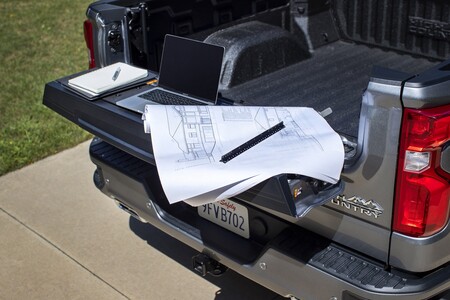 Puerta Multiflex Chevrolet Silverado 2021 12