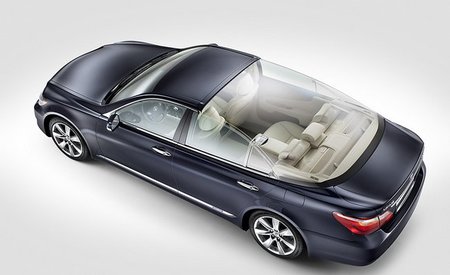 Lexus LS 600h L Landaulet: ¡Viva los novios!