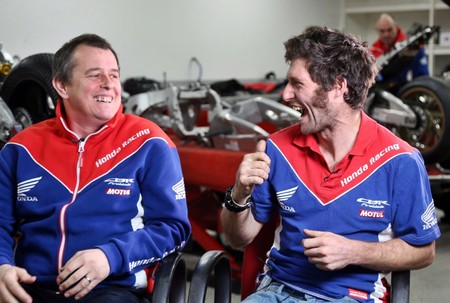 John Mcguinness Guy Martin Iomtt 2017 Honda