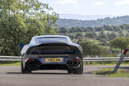 Aston Martin Vanquish