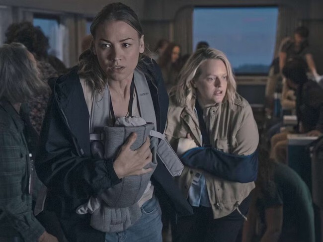 June y Serena en un episodio de la serie