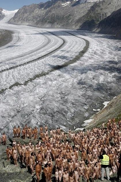 Desnudos para denunciar el calentamiento...climático