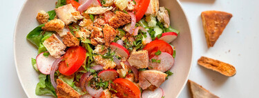 Fattush, receta fácil de la típica ensalada libanesa, fresca y crujiente